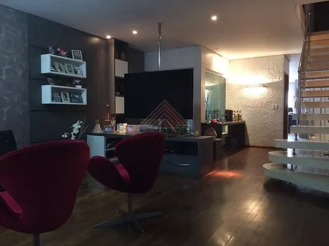 Sobrado com 125m² 3 quartos e 1 banheiro, à venda, no bairro Parque São Vicente em Mauá