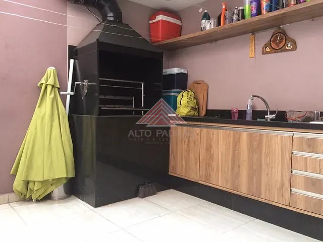Sobrado com 125m² 3 quartos e 1 banheiro, à venda, no bairro Parque São Vicente em Mauá