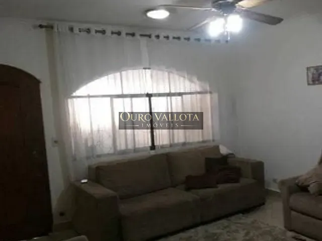 Sobrado com 353m² 4 quartos e 4 banheiros, para alugar, no bairro Vila Bertioga em São Paulo