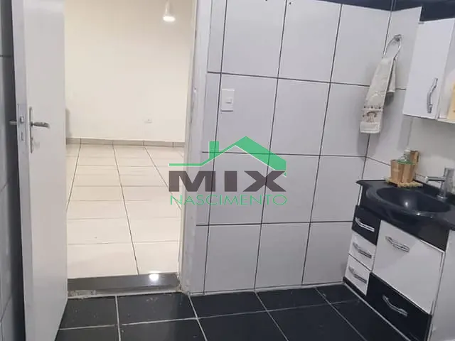 Sobrado com 250m² 4 quartos e 2 banheiros, à venda, no bairro Vila Sta Luzia -Taboão em São Bernardo do Campo