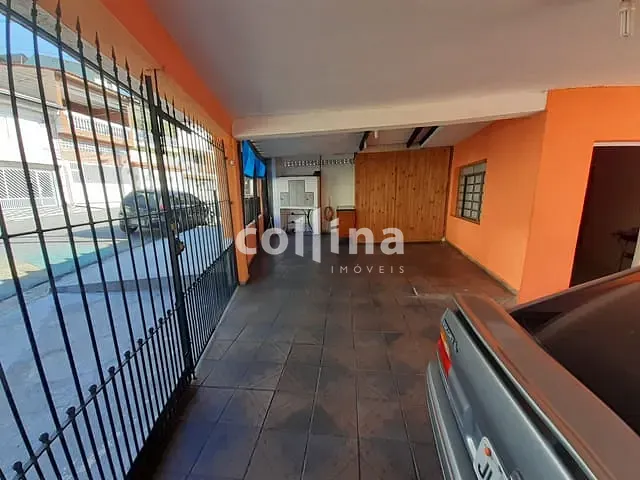 Sobrado com 254m² 5 quartos e 3 banheiros, à venda, no bairro Jardim Santa Brígida em Carapicuíba