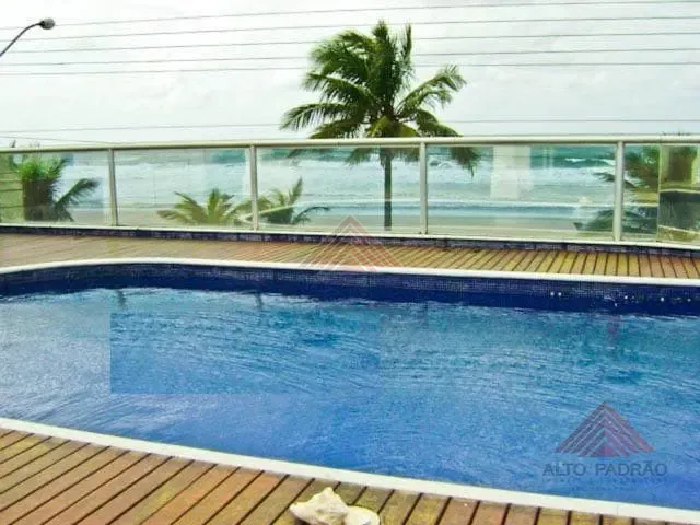 Sobrado à venda, no bairro Jardim Las Palmas em Guarujá