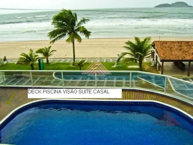Sobrado à venda, no bairro Jardim Las Palmas em Guarujá