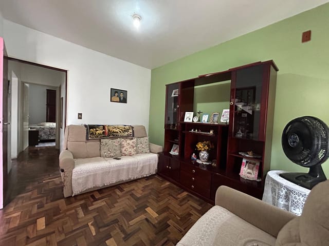 Casa com 336m² 4 quartos e 2 banheiros, à venda, no bairro Fragata em Pelotas