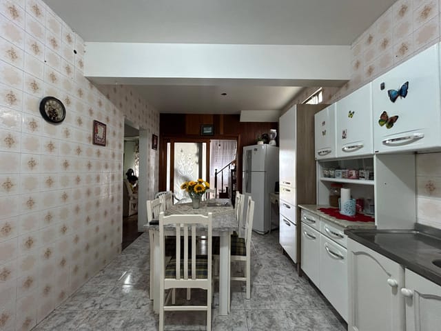 Casa com 336m² 4 quartos e 2 banheiros, à venda, no bairro Fragata em Pelotas