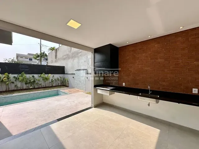 Sobrado com 378m² 4 quartos e 6 banheiros, à venda, no bairro Cézar de Souza em Mogi das Cruzes
