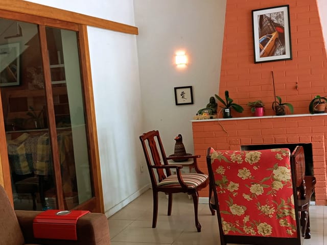 Casa 3 quartos e 2 banheiros, à venda, no bairro Areal em Pelotas
