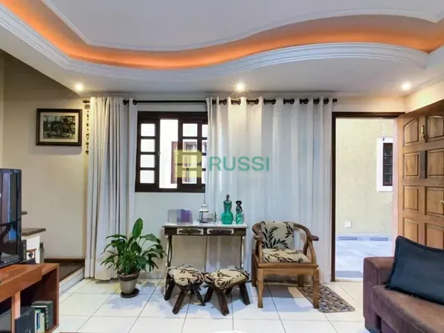 Sobrado com 75m² 3 quartos e 2 banheiros, à venda, no bairro Jardim Vale do Sol em São José dos Campos