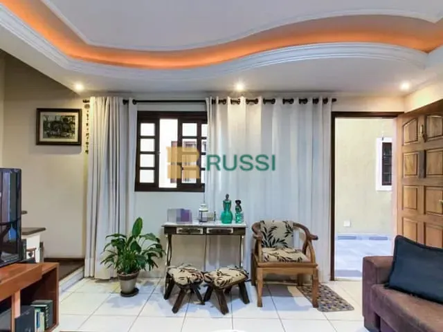 Sobrado com 75m² 3 quartos e 2 banheiros, à venda, no bairro Jardim Vale do Sol em São José dos Campos