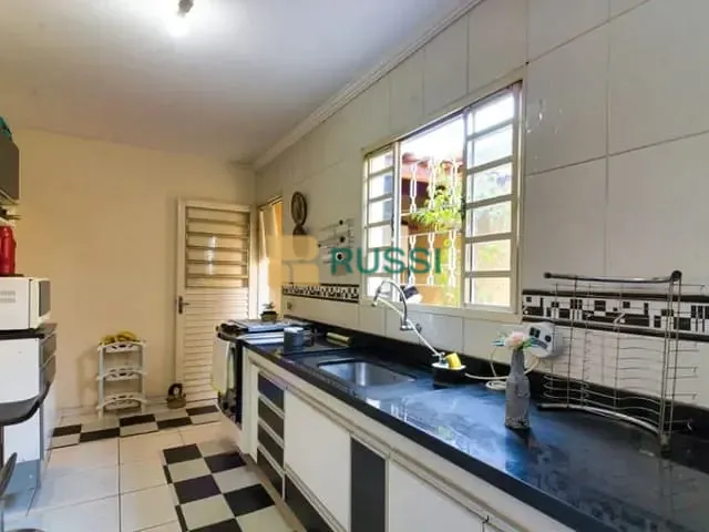 Sobrado com 75m² 3 quartos e 2 banheiros, à venda, no bairro Jardim Vale do Sol em São José dos Campos