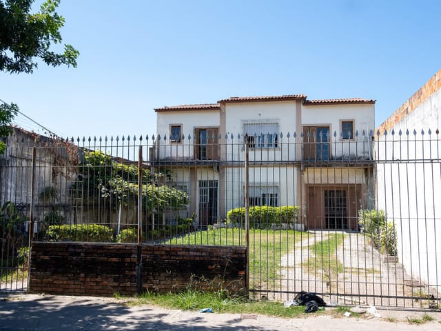 Casa com 572m² 5 quartos e 5 banheiros, à venda ou para alugar, no bairro Centro em Pelotas