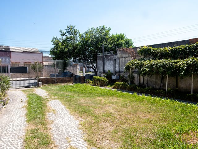 Casa com 572m² 5 quartos e 5 banheiros, à venda ou para alugar, no bairro Centro em Pelotas