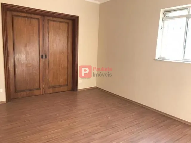 Sobrado com 300m², à venda, no bairro Campo Belo em São Paulo