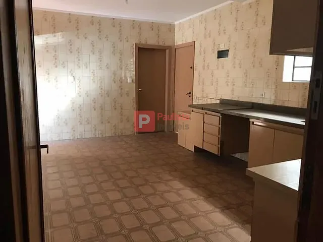 Sobrado com 300m², à venda, no bairro Campo Belo em São Paulo