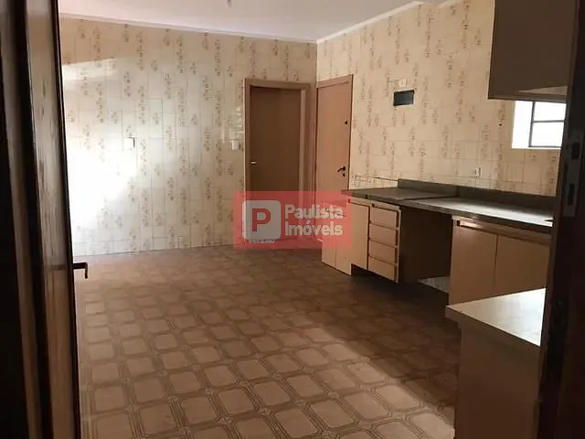 Sobrado com 300m², à venda, no bairro Campo Belo em São Paulo