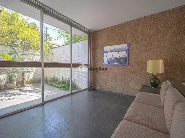 Sobrado 4 quartos e 4 banheiros, à venda, no bairro Vila Madalena em São Paulo