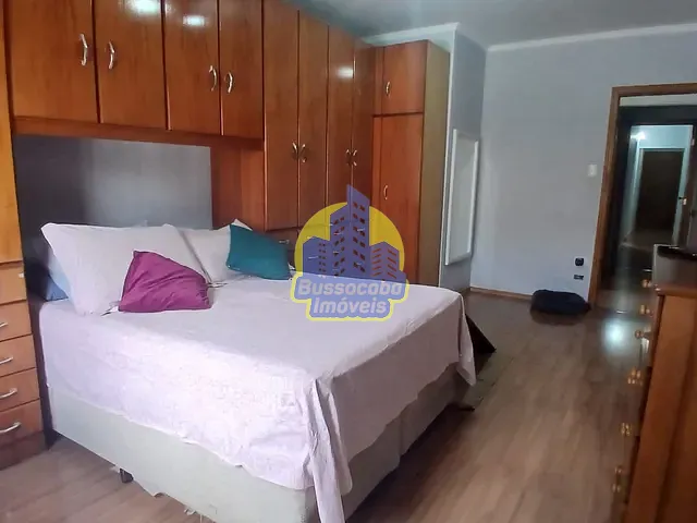 Sobrado com 204m² 3 quartos e 2 banheiros, à venda, no bairro km 18 em Osasco