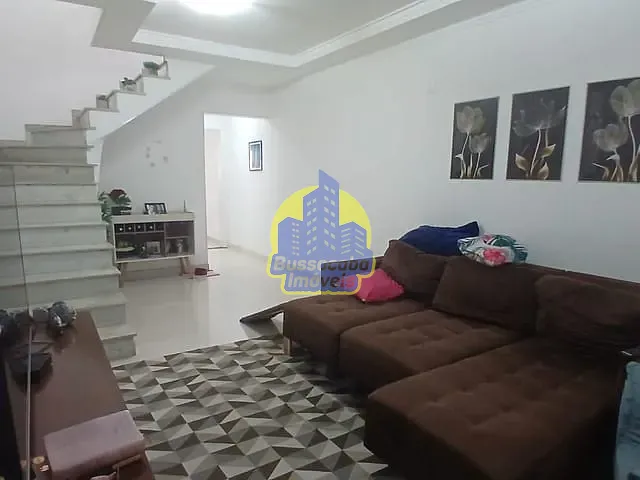 Sobrado com 204m² 3 quartos e 2 banheiros, à venda, no bairro km 18 em Osasco