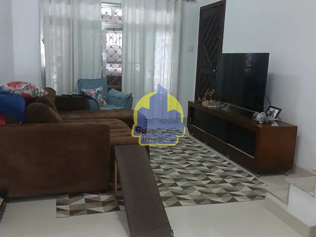 Sobrado com 204m² 3 quartos e 2 banheiros, à venda, no bairro km 18 em Osasco