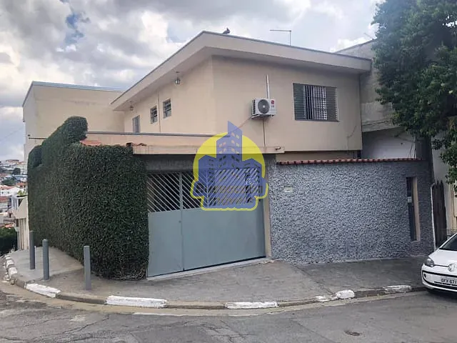 Sobrado com 260m² 3 quartos e 2 banheiros, à venda, no bairro Veloso em Osasco