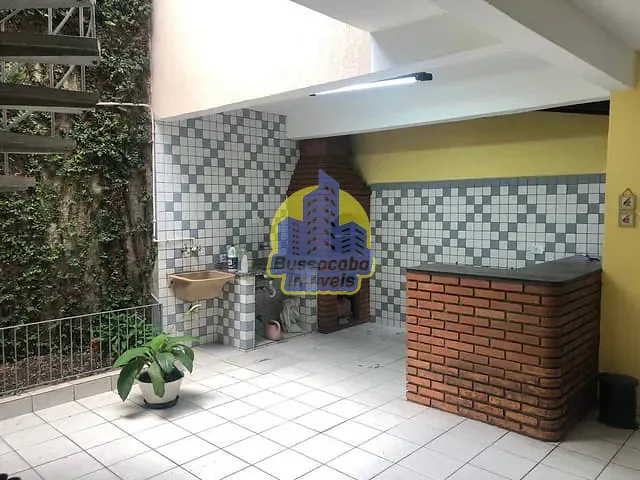 Sobrado com 260m² 3 quartos e 2 banheiros, à venda, no bairro Veloso em Osasco