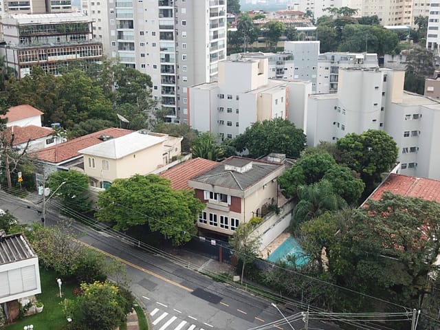 Foto do Sobrado - Sobrado para venda em Vila Ipojuca com 4 quartos, sendo 1 suíte , 300m² | Lares e Andares Imóveis