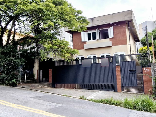 Foto do Sobrado - Sobrado para venda em Vila Ipojuca com 4 quartos, sendo 1 suíte , 300m² | Lares e Andares Imóveis