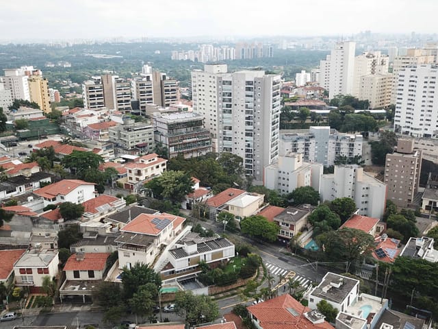 Foto do Sobrado - Sobrado para venda em Vila Ipojuca com 4 quartos, sendo 1 suíte , 300m² | Lares e Andares Imóveis