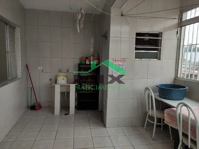 Sobrado com 242m² 4 quartos e 4 banheiros, à venda, no bairro Taboão em Diadema