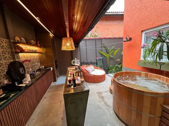 Sobrado 3 quartos e 3 banheiros, à venda, no bairro Conjunto Residencial Vista Verde em São Paulo