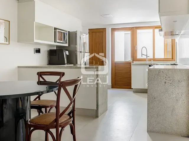 Sobrado com 427m² 3 quartos e 6 banheiros, à venda, no bairro Indianópolis em São Paulo
