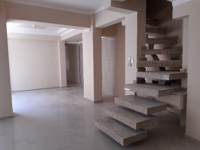 Foto do Sobrado - Sobrado à venda 3 Quartos, 1 Suite, 3 Vagas, 140M², Parque dos Príncipes, Jacareí - SP | RUSSI IMÓVEIS