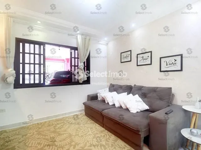 Sobrado com 239m² 4 quartos e 3 banheiros, à venda, no bairro Parque São Vicente em Mauá