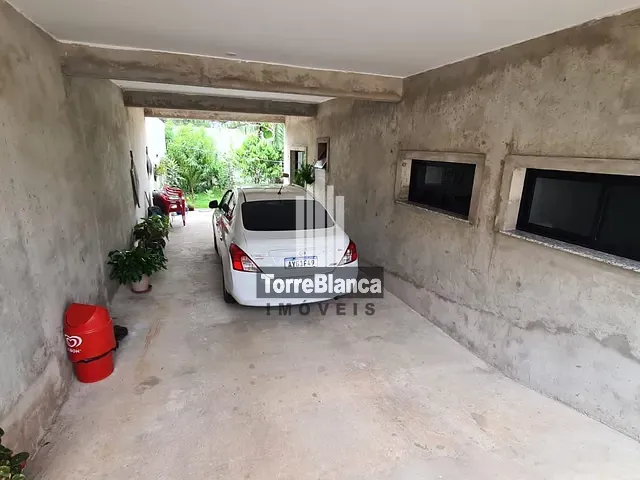 Sobrado com 361m² 4 quartos e 6 banheiros, à venda, no bairro Cará-Cará em Ponta Grossa