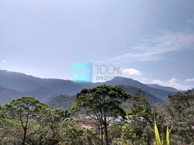 Sobrado com 100m² 2 quartos e 2 banheiros, à venda, no bairro Massaguaçu em Caraguatatuba