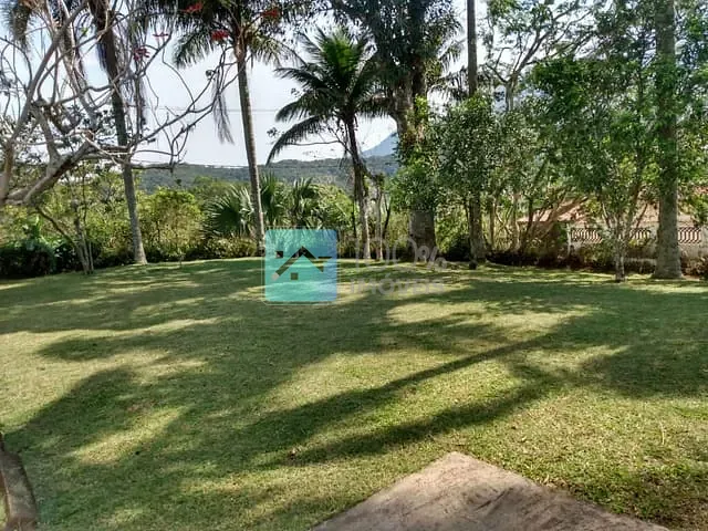 Sobrado com 100m² 2 quartos e 2 banheiros, à venda, no bairro Massaguaçu em Caraguatatuba
