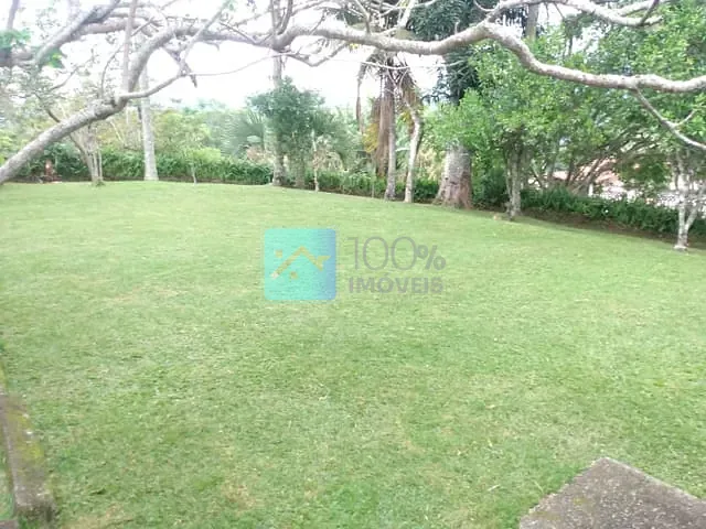 Sobrado com 100m² 2 quartos e 2 banheiros, à venda, no bairro Massaguaçu em Caraguatatuba