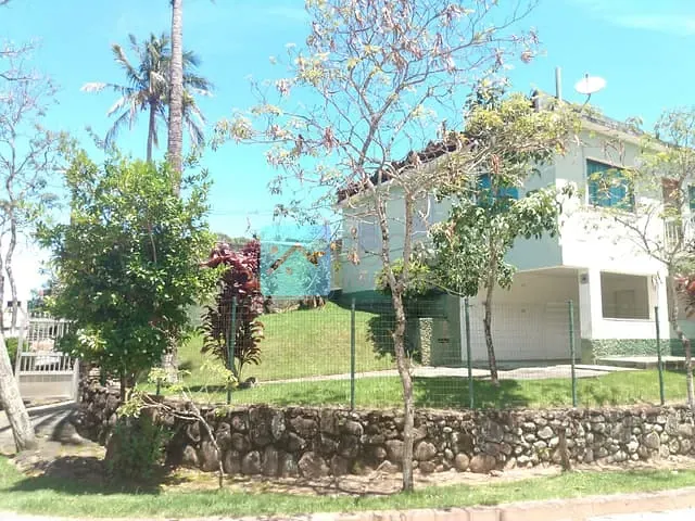 Sobrado com 100m² 2 quartos e 2 banheiros, à venda, no bairro Massaguaçu em Caraguatatuba