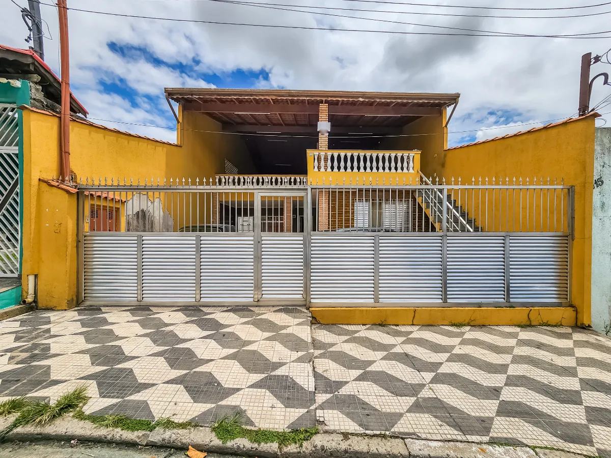 Sobrado para venda em Três Montanhas com 3 quartos, 293m²