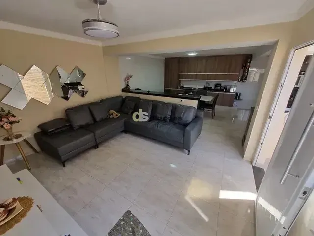 Sobrado 3 quartos e 2 banheiros, à venda, no bairro Jardim Clímax em São Paulo