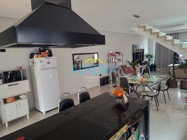 Sobrado com 175m² 3 quartos e 3 banheiros, à venda, no bairro Setville Altos De São José em São José dos Campos