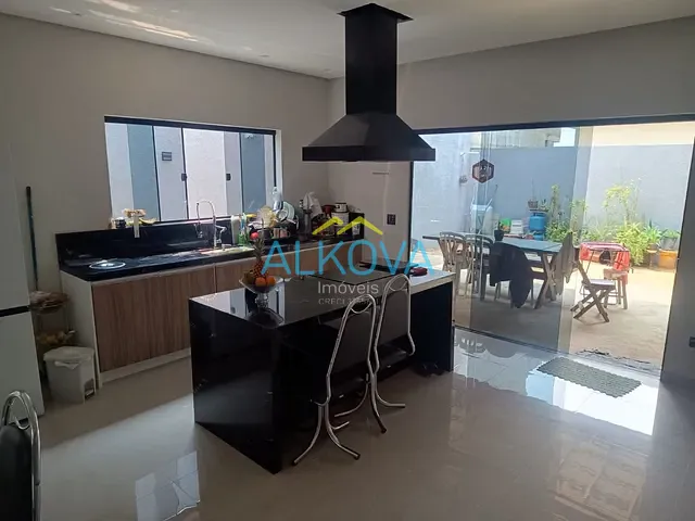 Sobrado com 175m² 3 quartos e 3 banheiros, à venda, no bairro Setville Altos De São José em São José dos Campos