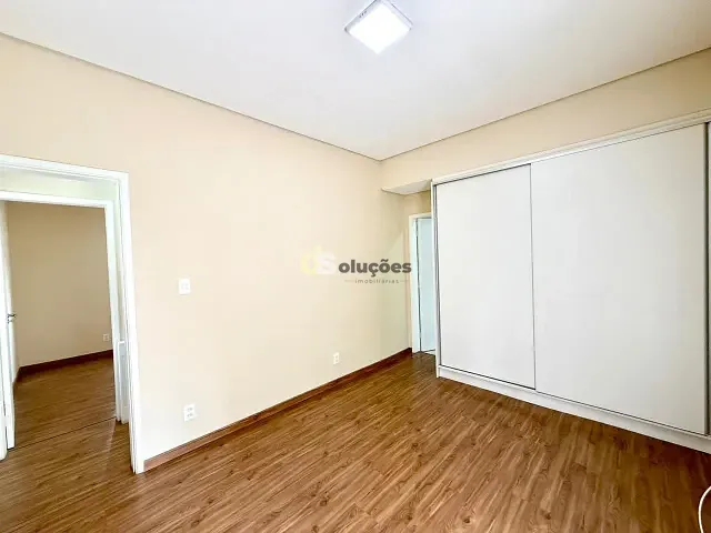 Sobrado 3 quartos e 4 banheiros, à venda, no bairro Pinheiros em São Paulo