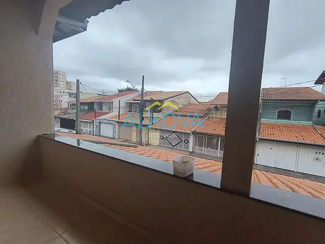 Sobrado com 170m² 4 quartos e 2 banheiros, à venda, no bairro Jardim Sul em São José dos Campos