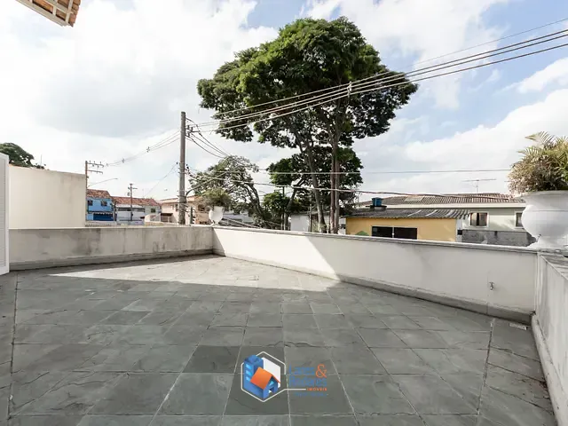 Sobrado com 297m² 4 quartos e 5 banheiros, à venda, no bairro Vila Marari em São Paulo