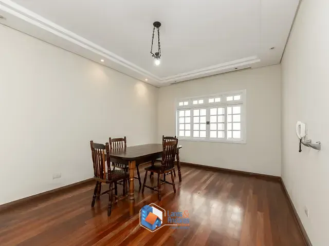 Sobrado com 297m² 4 quartos e 5 banheiros, à venda, no bairro Vila Marari em São Paulo