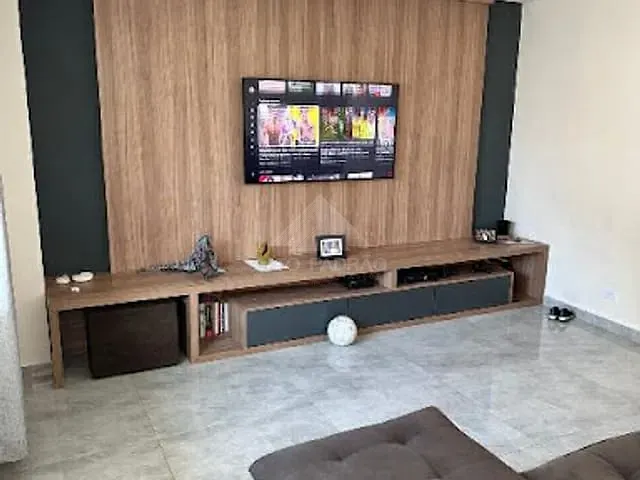 Sobrado com 130m² 3 quartos e 2 banheiros, à venda, no bairro Jardim Santa Lídia em Mauá