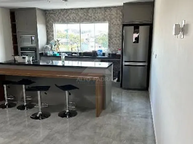 Sobrado com 130m² 3 quartos e 2 banheiros, à venda, no bairro Jardim Santa Lídia em Mauá