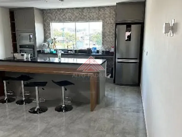 Sobrado com 130m² 3 quartos e 2 banheiros, à venda, no bairro Jardim Santa Lídia em Mauá