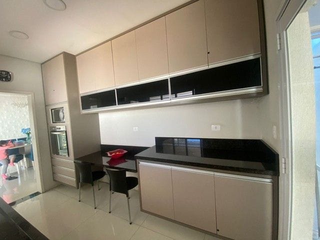 Foto do Sobrado - Sobrado à venda 4 Quartos, 1 Suite, 2 Vagas, 250M², Villa Branca, Jacareí - SP | RUSSI IMÓVEIS
